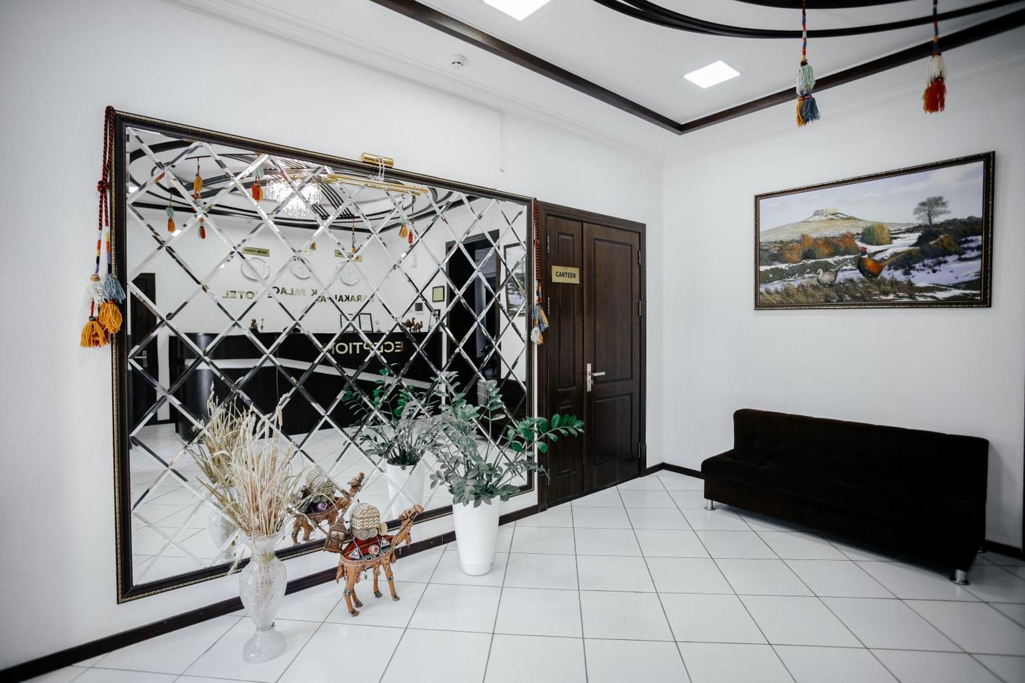 Karakalpak Palace Hotel 누쿠스 외부 사진